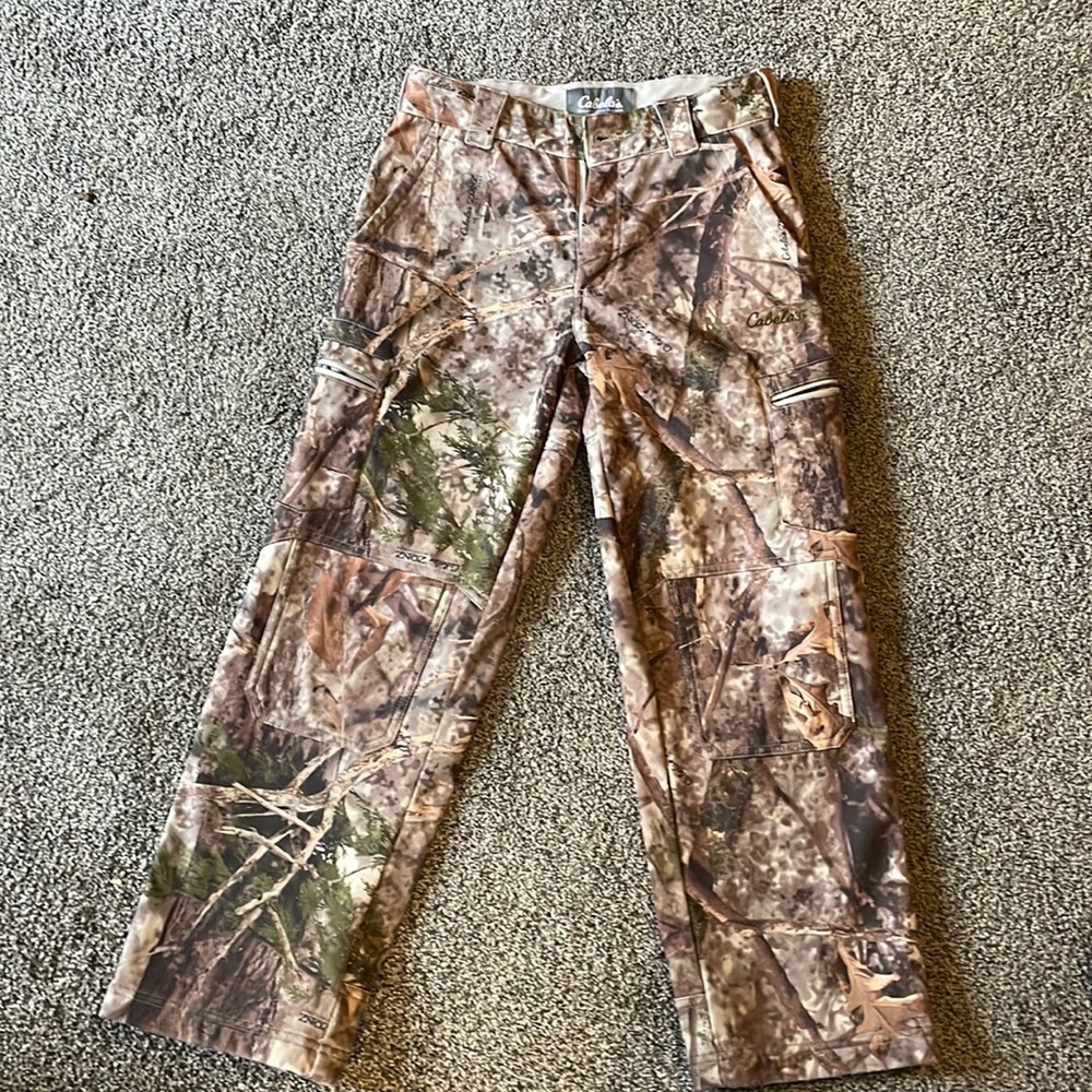 Youth Cabelas camouflage lined hunting pants